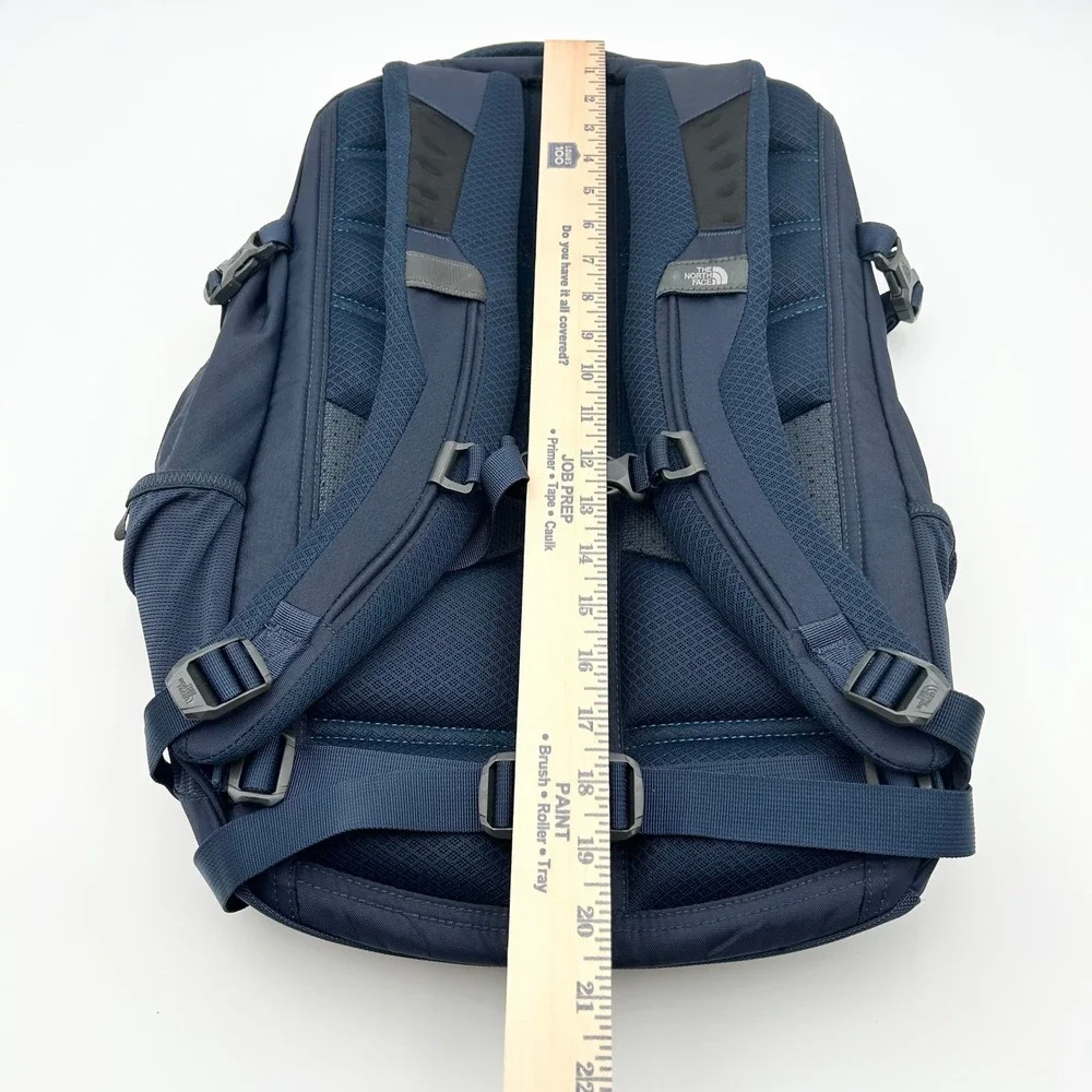 EUC The North Face Hot Shot Backpack in Urban Navy Utility Tactical Techwear
